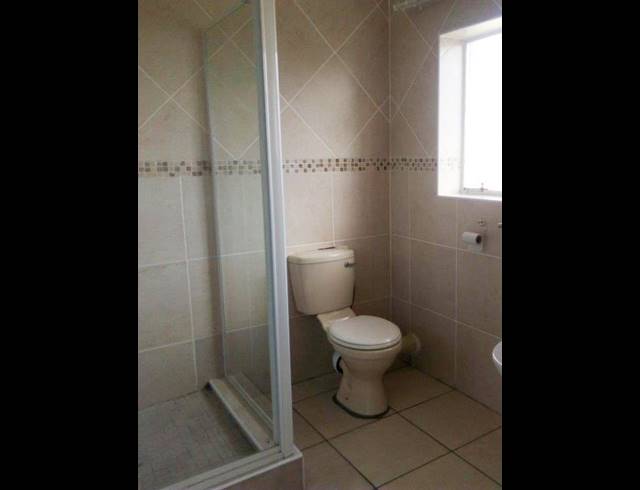 3 BEDROOM HOUSE RENTED IN ROWALLAN PARK